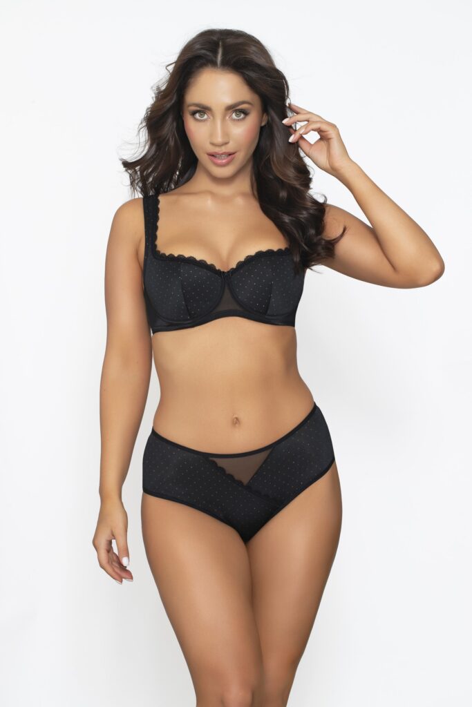 SOPHIA BLACK PUSH-UP and FULL FRONT